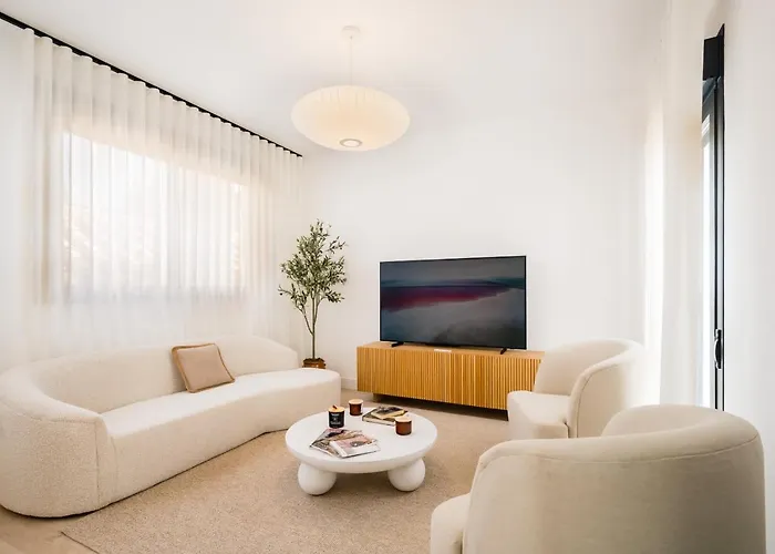 Stylish Designer Duplex-3Beds 2Baths-Puerta Carmona Centro